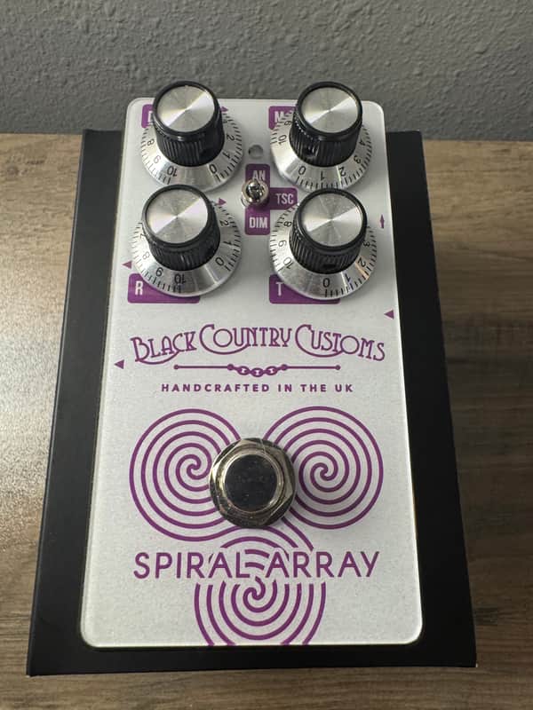 Laney Black Country Customs Spiral Array 2020 - Present - White / Purple image 1