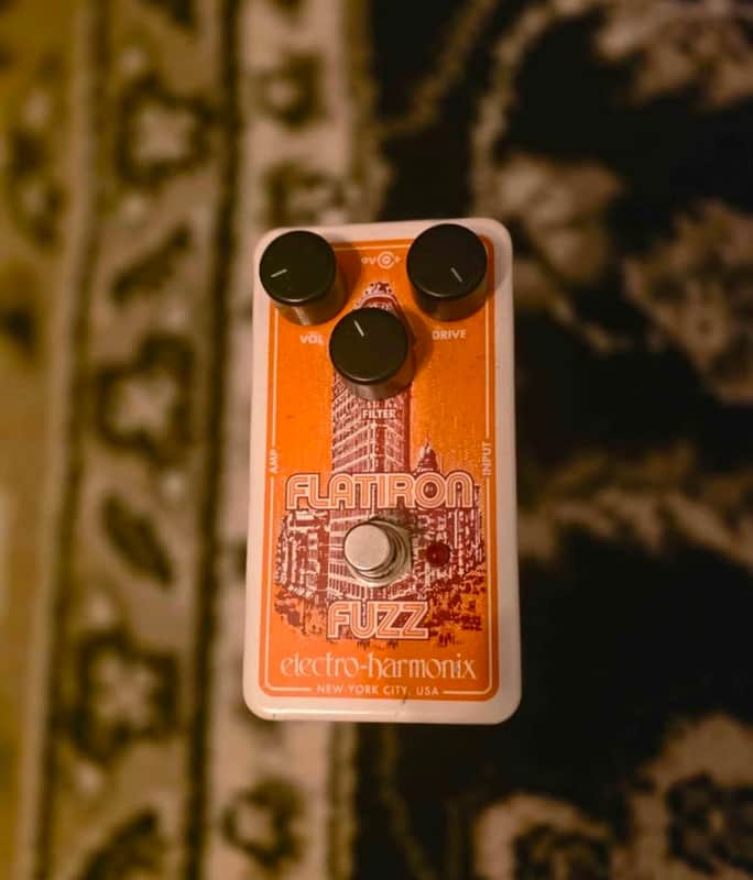 Electro-Harmonix Flatiron Fuzz