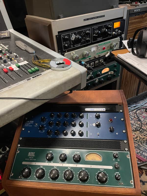 Tube-Tech SMC-2B Stereo Multiband Compressor 2010s - Blue image 1