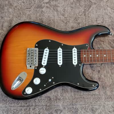 Squier Vintage Modified Stratocaster (Gorgeous/Clean) with Rosewood Fretboard - Made in India 2008 - Sunburst image 3
