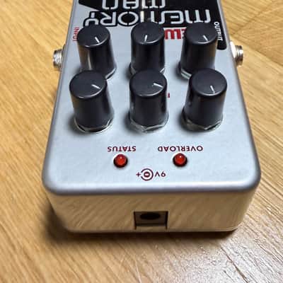 Electro-Harmonix Nano Deluxe Memory Man 2021 - Present - Silver / Black delay echo image 4