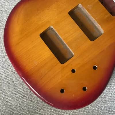 Cherry Burst 4 String Bass Basswood Body image 2