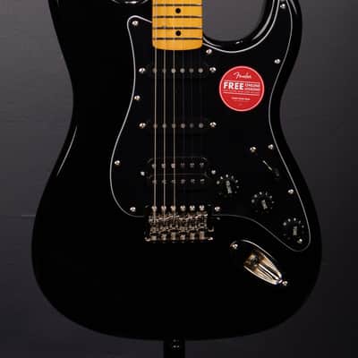 Squier Classic Vibe '70s Stratocaster HSS - Black with Maple Fingerboard With Gig Bag image 1