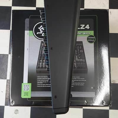 Mackie 1642VLZ4 16-Channel Mic / Line Mixer 2014 - Present - Black image 8