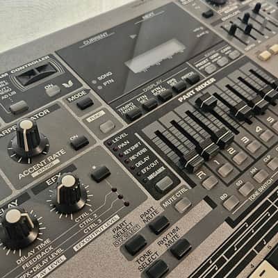 Roland MC-505 Groovebox