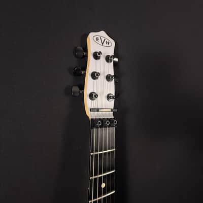 EVH Star Limited Edition 2023 - Primer Gray image 15