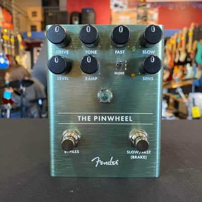 Fender The Pinwheel Rotary Speaker Emulator image 1