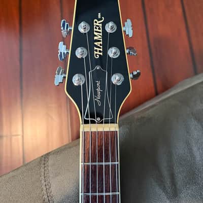 2002 Hamer USA Newport Pro — Jazzburst — 6 lbs 11 oz image 2