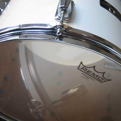 Pearl MAXWIN drums / 5-piece Shell Kit / Vintage (70's) snow white/ coffin-shaped lugs image 6