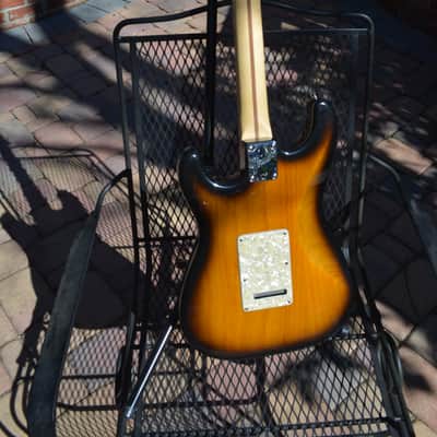 Fender Buddy Guy Signature Stratocaster 1996 - 2009 - 2-Color Sunburst image 10