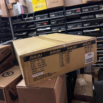 Akai Professional MPC XL Standalone Music Production Center / Pads in box //ARMENS// image 1