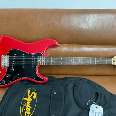 Squier Stratocaster 1993  - Red image 1