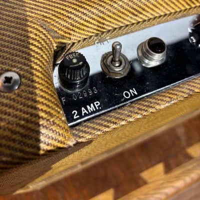 Fender Vibrolux 5F11 Narrow Panel 10-Watt 1x10" Guitar Combo All Original! 1960 - Tweed image 8