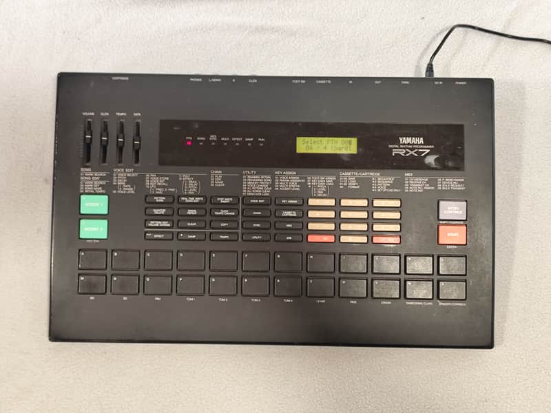 Yamaha RX7 Digital Rhythm Programmer