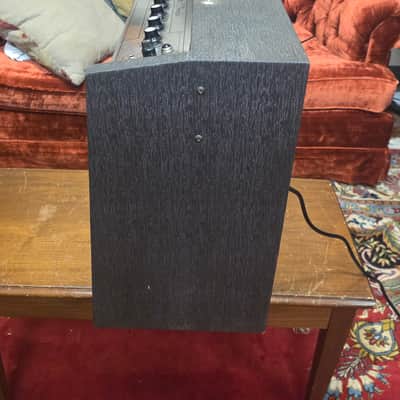 Gibson GA-8T Discoverer Tremolo 1x12 Tube Guitar Amplifier 1960s image 7