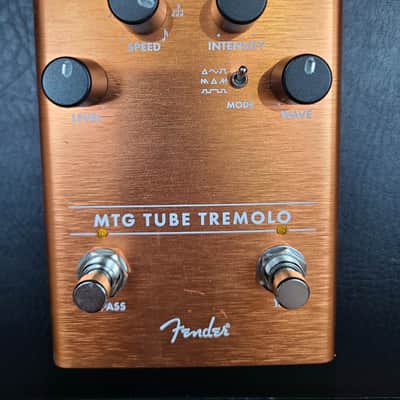 Guyatone VT-X Vintage Tremolo Tube Powered Guitar Effect Pedal