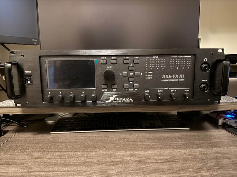 Fractal Audio Axe-FX III Mark II 2020 - Present Black image 1