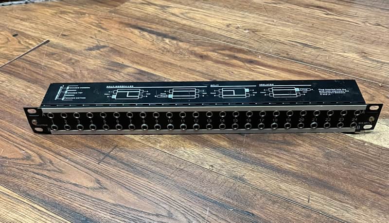 Neutrik NYS-SPP-L1 modular Patch Panel image 1