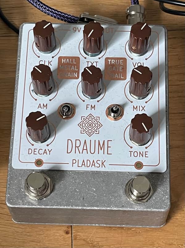 Pladask Elektrisk Draume V2