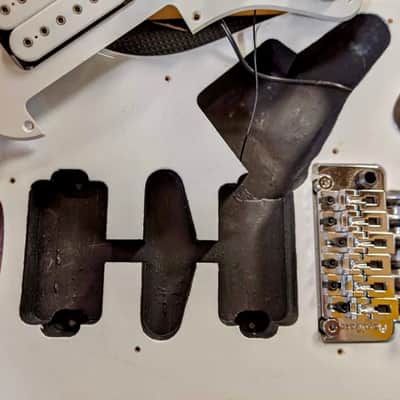 ESP Dave Murray Custom Strat 1988 - White image 13