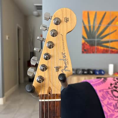 Fender American Professional Stratocaster with Rosewood Fretboard 2017 - 2019 - Sienna Sunburst image 4