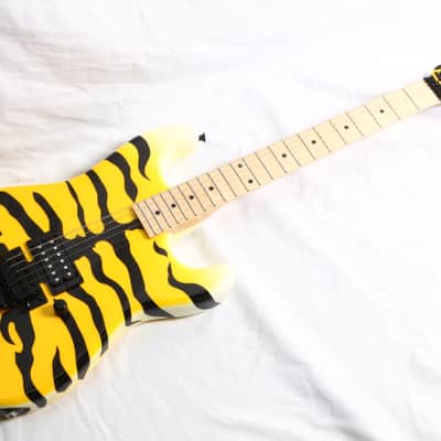 EDWARDS / E-YELLOW TIGER George Lynch Signature New! [105131] image 1