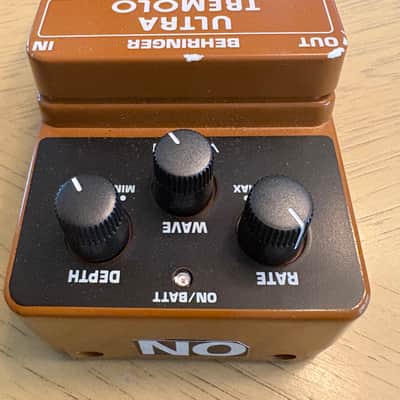 Behringer UT100 Ultra Tremolo 2000s - Brown image 2