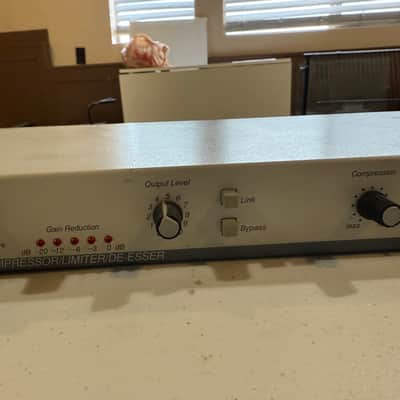 Peavey CDS 2, Dual Channel Compressor Limiter De-Esser 1990s image 3