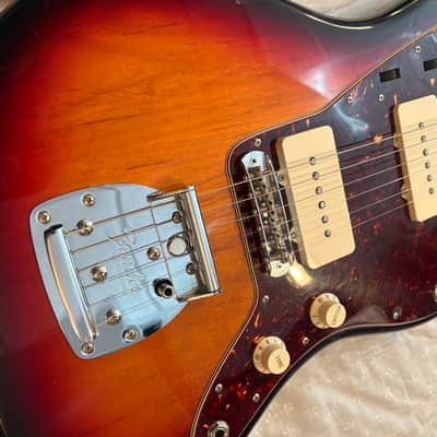 Fender 1962 American Vintage Reissue Jazzmaster 2010 - 3 Color Sunburst image 4
