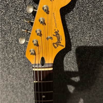 Fender California Stratocaster with Rosewood Fretboard & Leather Hard Case - 1998 image 2