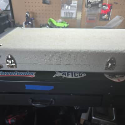 Fender Jim Root Telecaster Hard Shell case 2022 - White tweed image 14