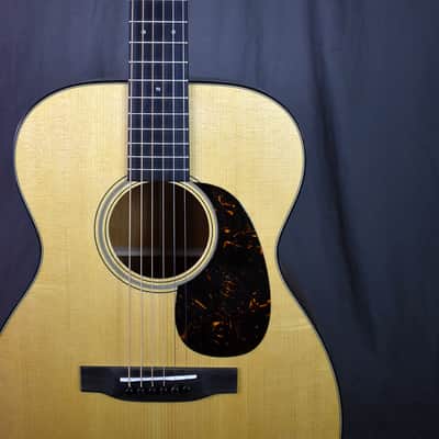 Martin Standard Series 00-18 image 1
