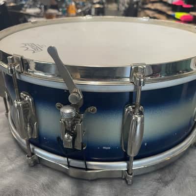 Slingerland 5.5x14 Chicago Badge 1956-1959 Radio King Student Model Duco Blue / Silver image 3
