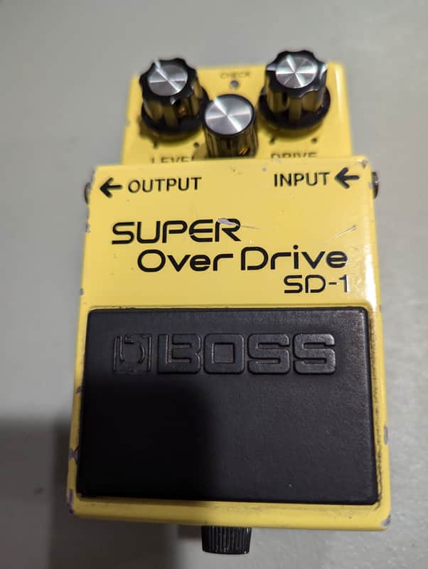Boss SD-1 Super OverDrive (Black Label) 1981 - 1988 - Yellow image 1