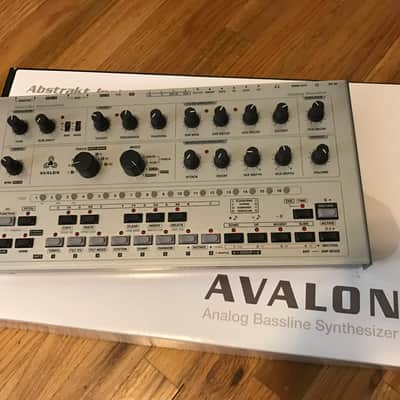 Abstrakt Instruments Avalon Analog Bassline Best TB-303 Clone Ever image 1
