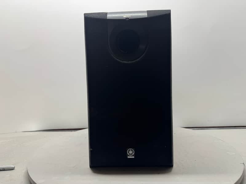 Yamaha SW-P130 Powered Subwoofer Active Sub HiFi Home Audio Bass Speaker image 1