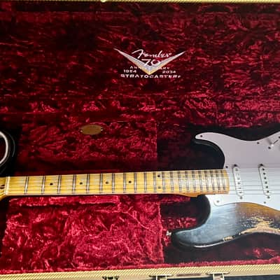 Fender Custom Shop 70th Anniversary 1954 Stratocaster Heavy Relic Limited Edition 2024 - Wide fade 2-color sunburst image 3