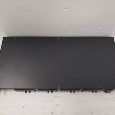 Voco Pro UHE-580C Wireless Microphone System image 3