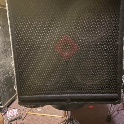 Carvin RL410 4x10 Red Eye Bass Cabinet image 1