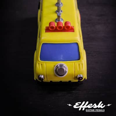 Effesk Fuzz Bus image 2