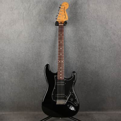Fender Mexican Deluxe Series Stratocaster HH - Black - 2nd Hand image 2