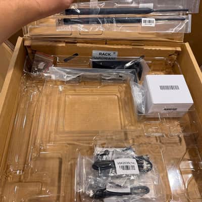 Shure QLDX4 Digital Wireless Receiver 572-616 MHz J50A image 4