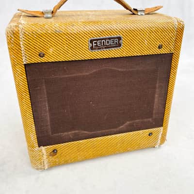 Fender Champ 5D1 Wide Panel 1x6" Combo Amplifier 1955 - Tweed image 3