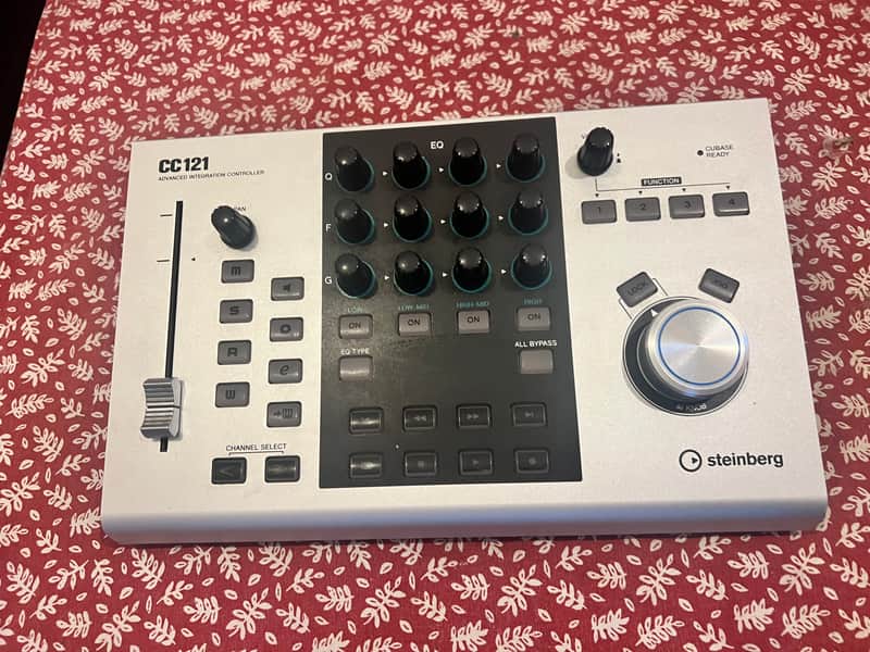 Steinberg CC121 Advanced Integration Controller | Reverb