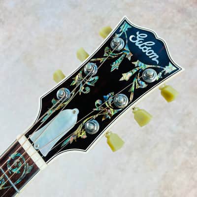 Gibson Custom SJ-200 Vine Acoustic Guitar 2004 - Natural image 12