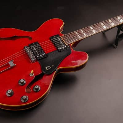 Epiphone Riviera 1971 MIJ Matsumoku Cherry Red Vintage Semi-Hollow Frequensator