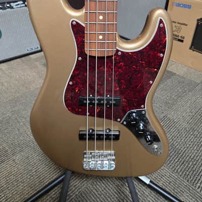 Fender Vintera '60s Jazz Bass with Pau Ferro Fretboard 2020 - Firemist Gold image 2