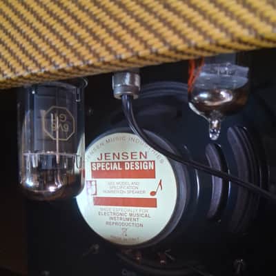 Mojotone Fender Badged Champ 5W 1x8 Tube Amp Lacquered Tweed 5F1 Hand Wired 2020s image 2