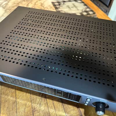 UAD Universal Audio Apollo X16 Thunderbolt 3 Audio Interface - MINTY! image 3