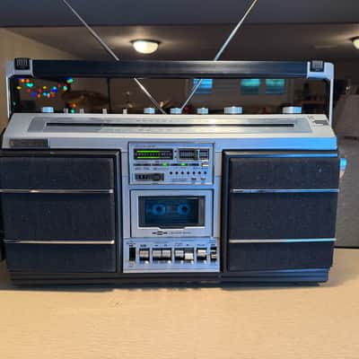 Pioneer SK-95 Runaway Vintage Boombox Cassette Radio AM FM Fresh Pro Servicing🔥 image 2